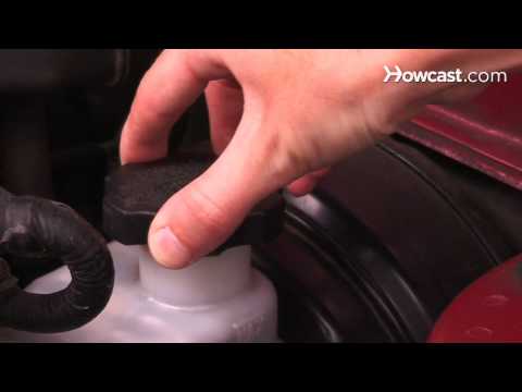 How to Check Your Car&#039;s Brake Fluid